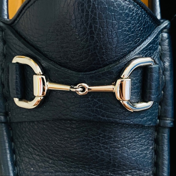 Gucci Navy Blue Genuine Pebbled Leather Loafer with Silver Horse-bit Size 7 - Picture 3 of 12